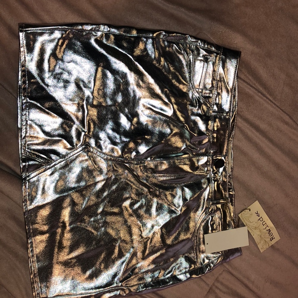 Metallic silver mini skirt